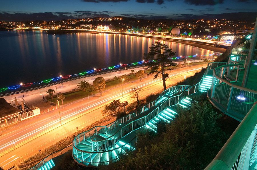 WELCOME TO BAY VIBES